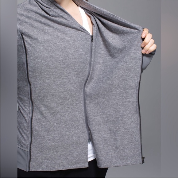 Lululemon Bhakti Yoga Jacket Asymmetrical Double
Zip Up Size 4 - Picture 3 of 5